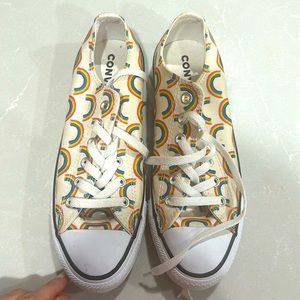 New without tags Rainbow Converse Sz 8